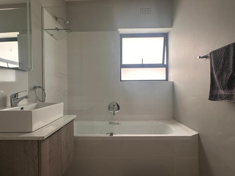 To Let 2 Bedroom Property for Rent in Parklands East Western Cape